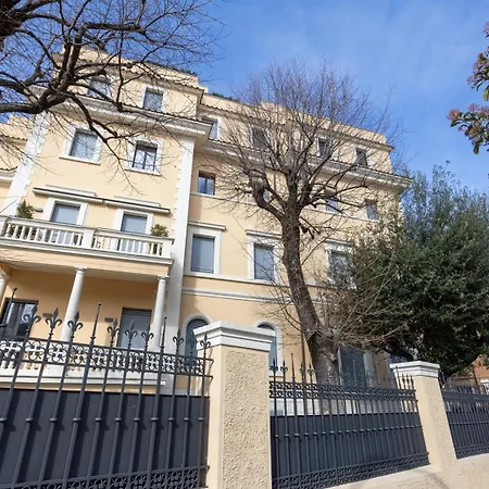 Apartment Paolina By Rentbeat Rome
